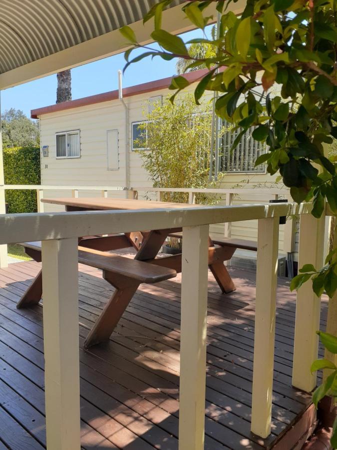 Melaleuca Caravan Park Порт Макари Екстериор снимка