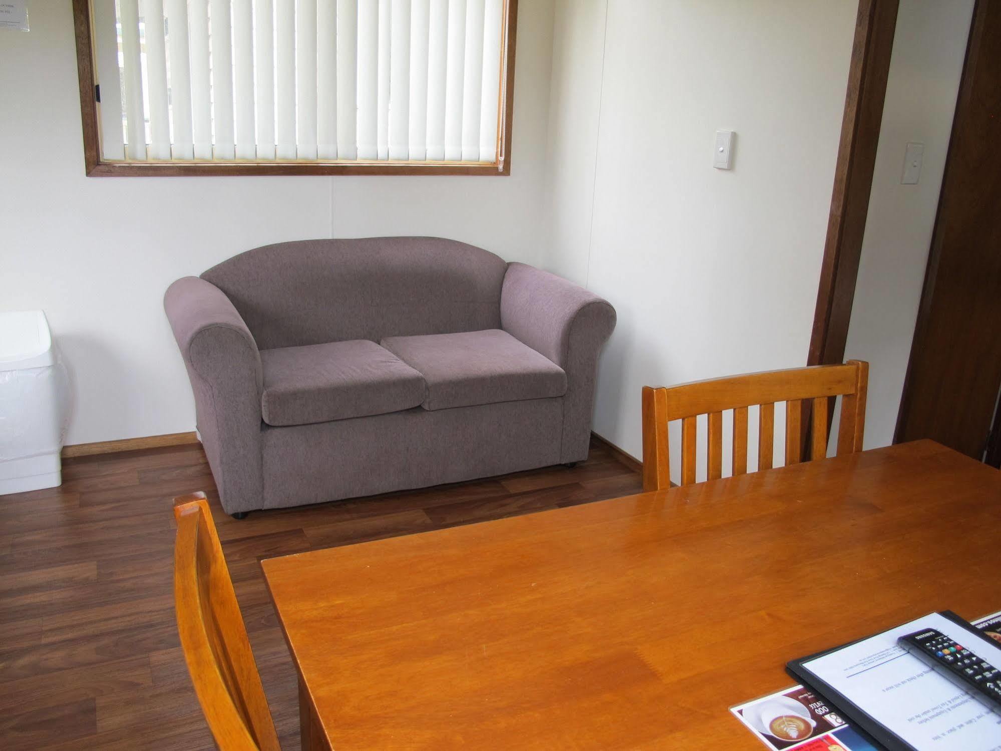 Melaleuca Caravan Park Порт Макари Екстериор снимка
